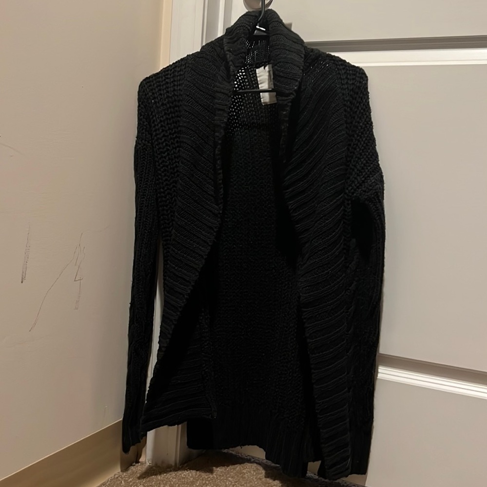 Icon Apparel Black cardigan sweater